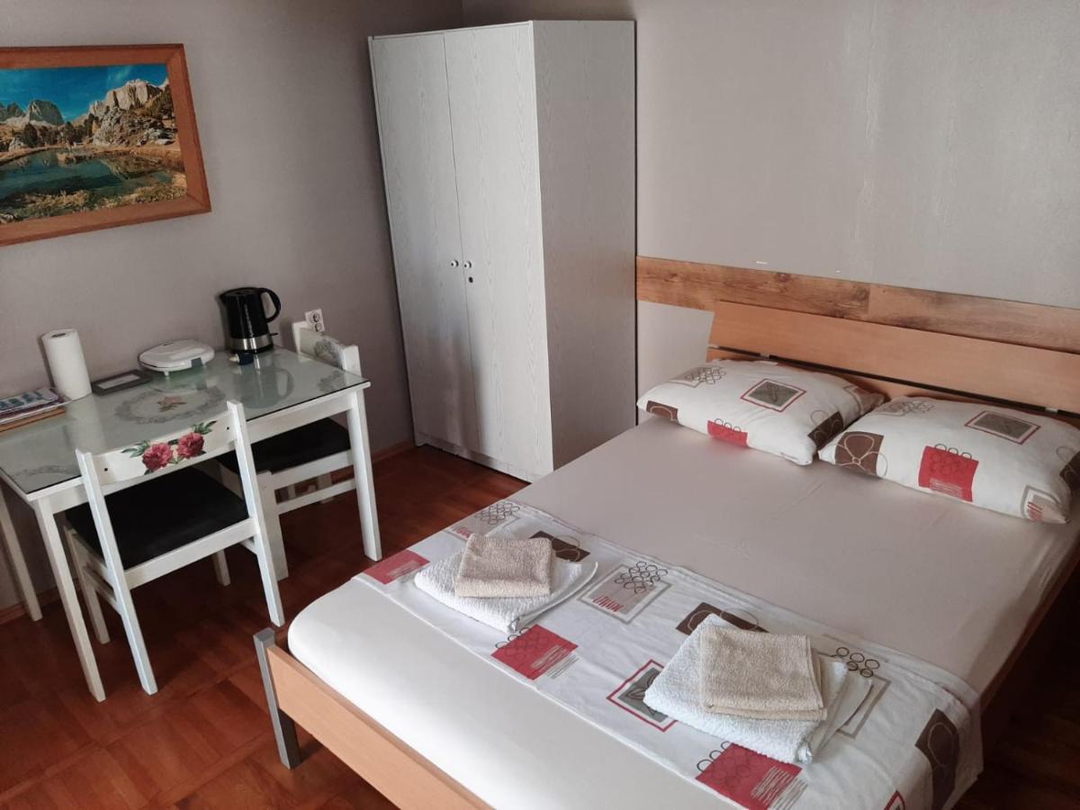 Appartement Studio Ana - Cozy Place For Two à Zadar Extérieur photo